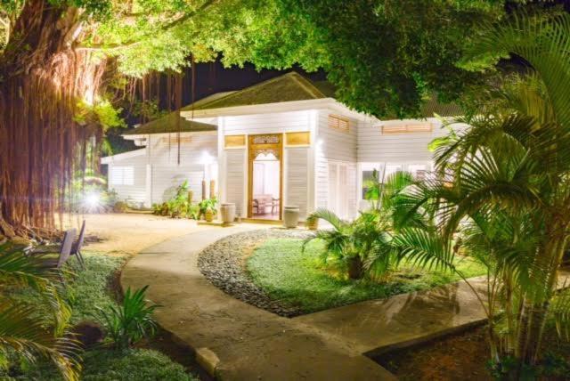 Moorea Beach Lodge Bagian luar foto